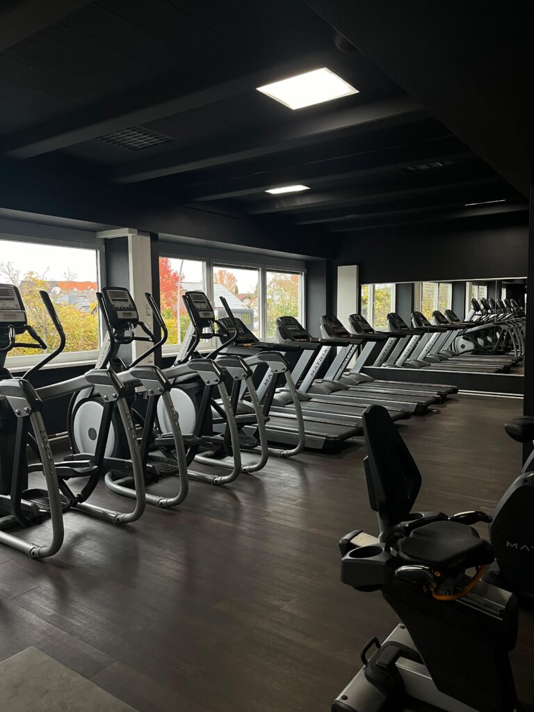 Fitnessstudio Königstädten